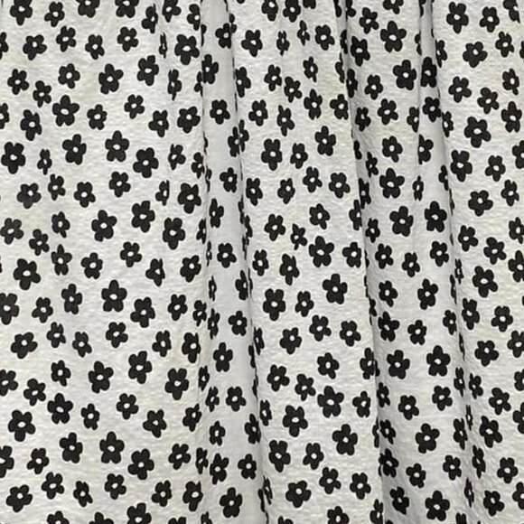 Black & White Floral Puff Sleeve Midi Dress - Picture 4 of 4